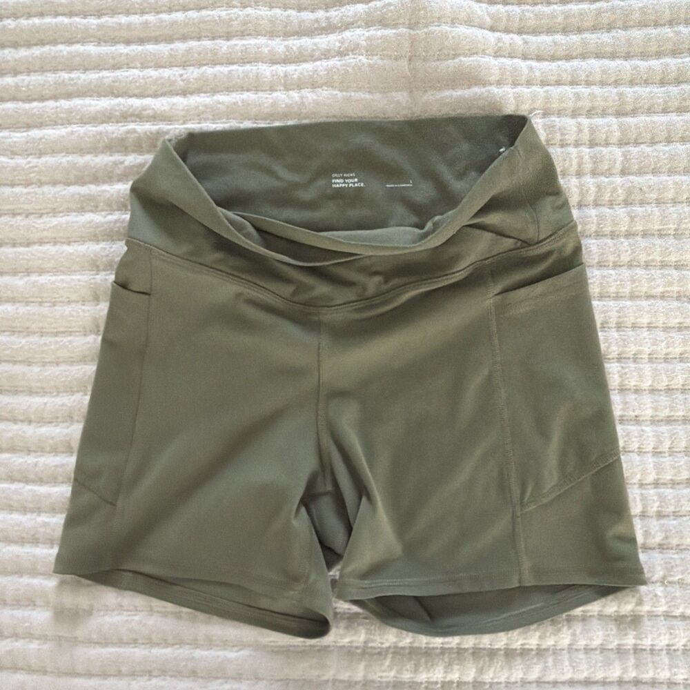 Gilly Hicks Green Women’s Biker Shorts Stretch Size L